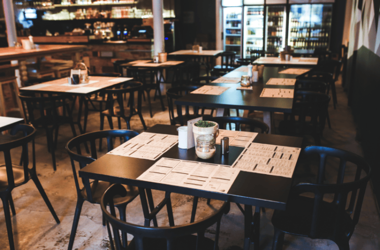 Kontrole restauracji i mandaty za nieprzestrzeganie zasad Kontrole restauracji i mandaty za nieprzestrzeganie zasad
