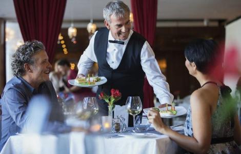 Podstawowe standardy obsługi gościa w restauracji